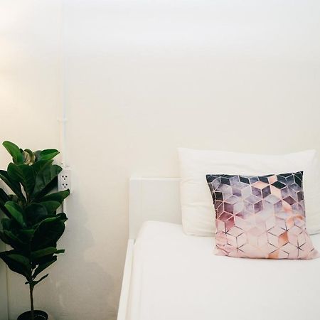 Hq Hostel Silom Μπανγκόκ Εξωτερικό φωτογραφία