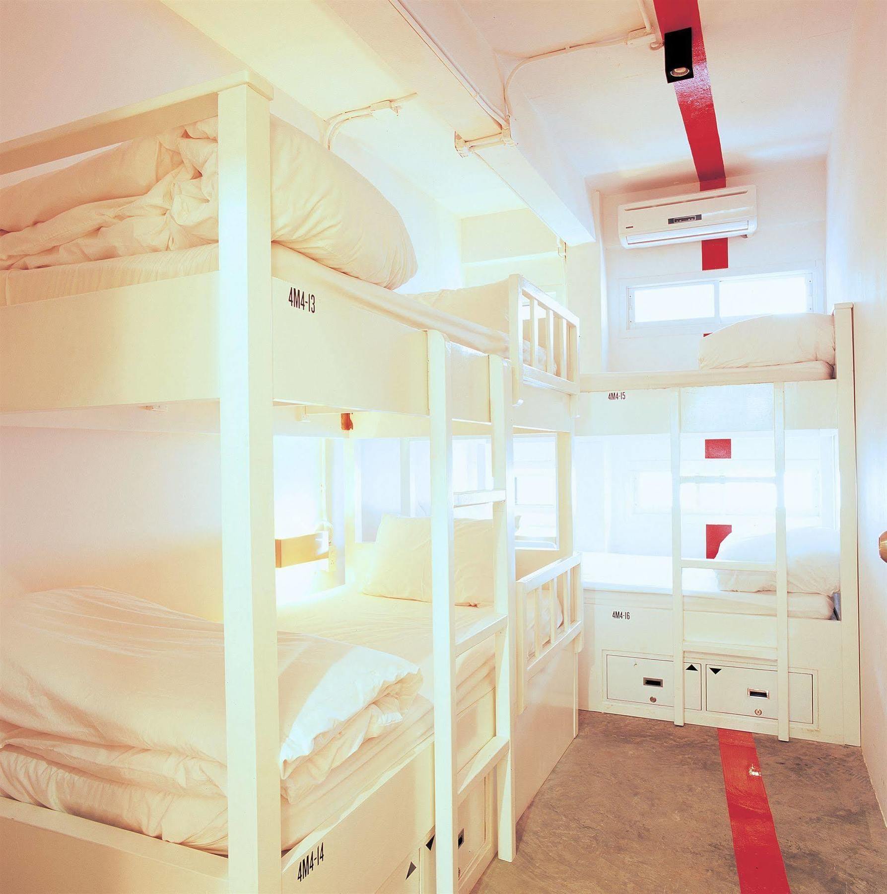 Hq Hostel Silom Μπανγκόκ Εξωτερικό φωτογραφία