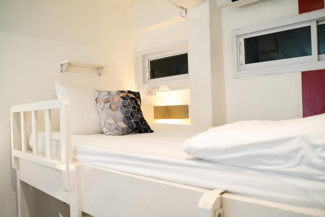 Hq Hostel Silom Μπανγκόκ Εξωτερικό φωτογραφία