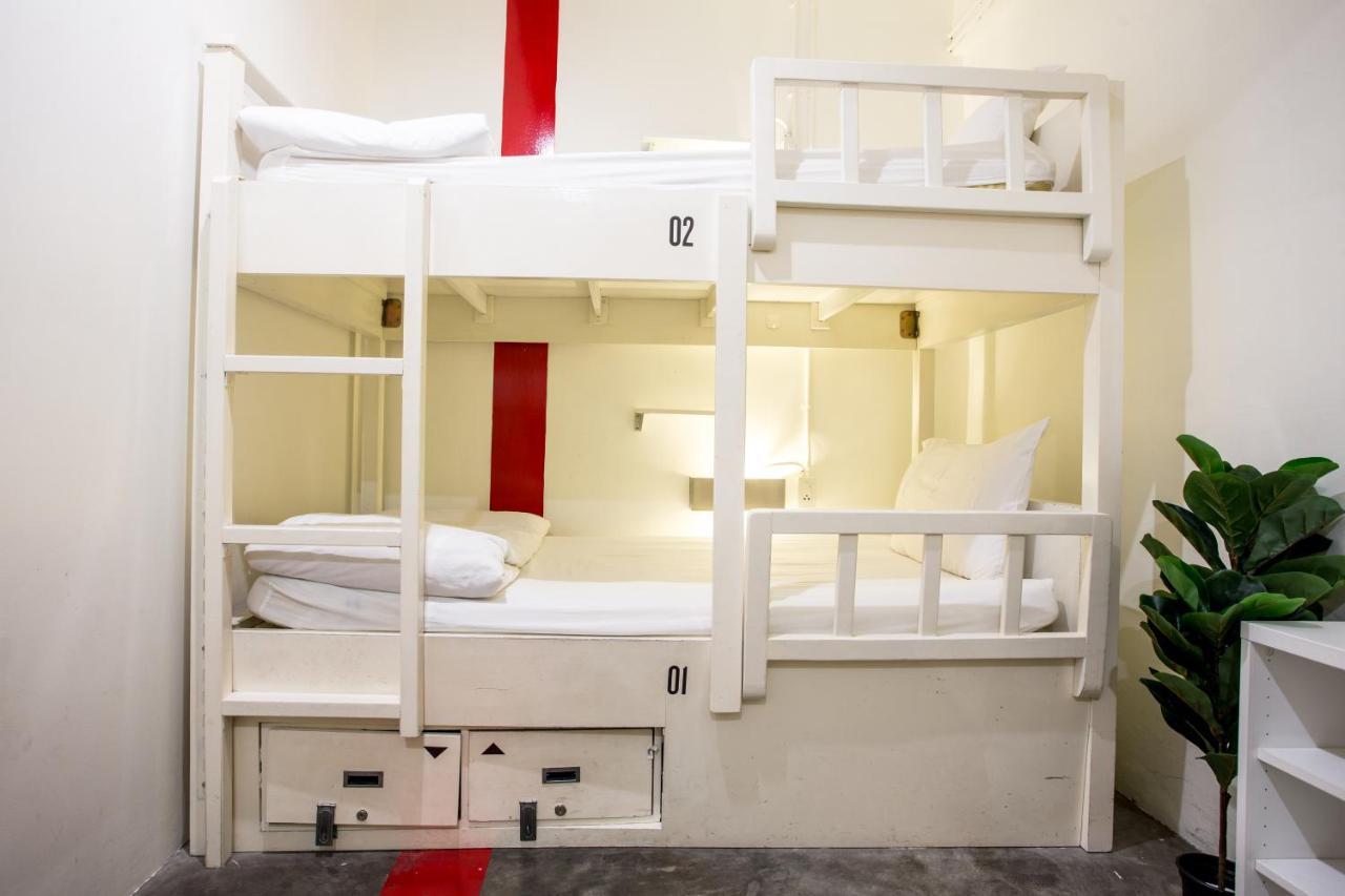 Hq Hostel Silom Μπανγκόκ Εξωτερικό φωτογραφία